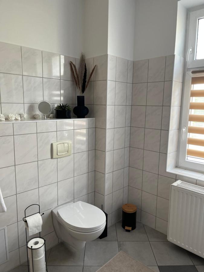 Apartment Horst - Gemuetliche Und Moderne Ferienwohnung In Der Innenstadt Pasewalk Extérieur photo