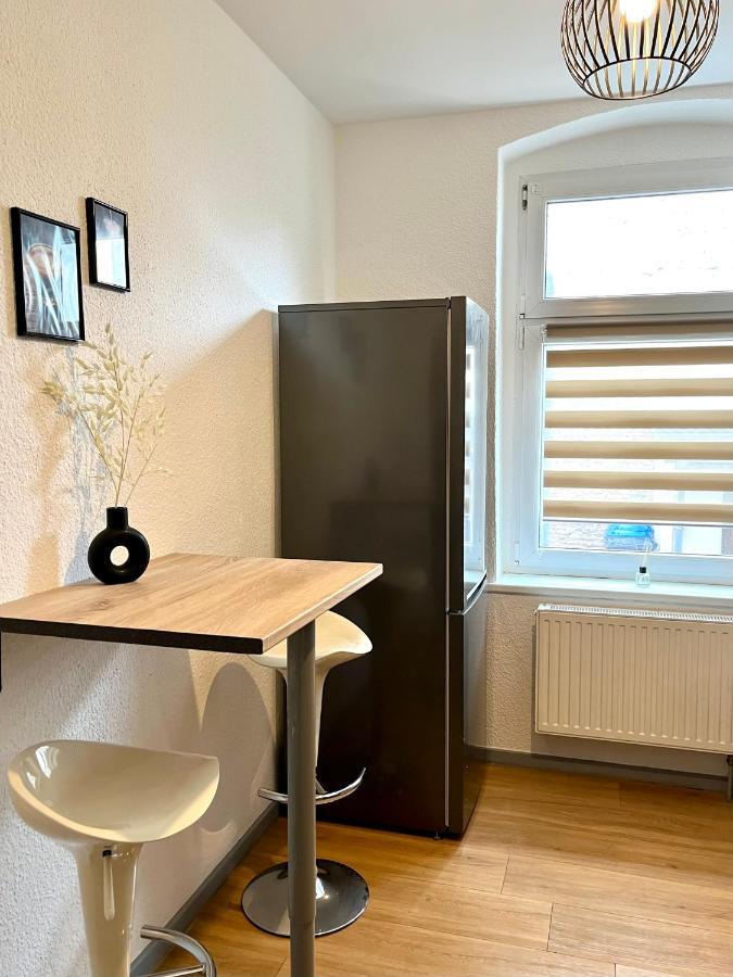 Apartment Horst - Gemuetliche Und Moderne Ferienwohnung In Der Innenstadt Pasewalk Extérieur photo